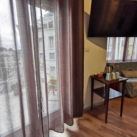 La Finestra Sul Mondo B&B Rome Bagian luar foto