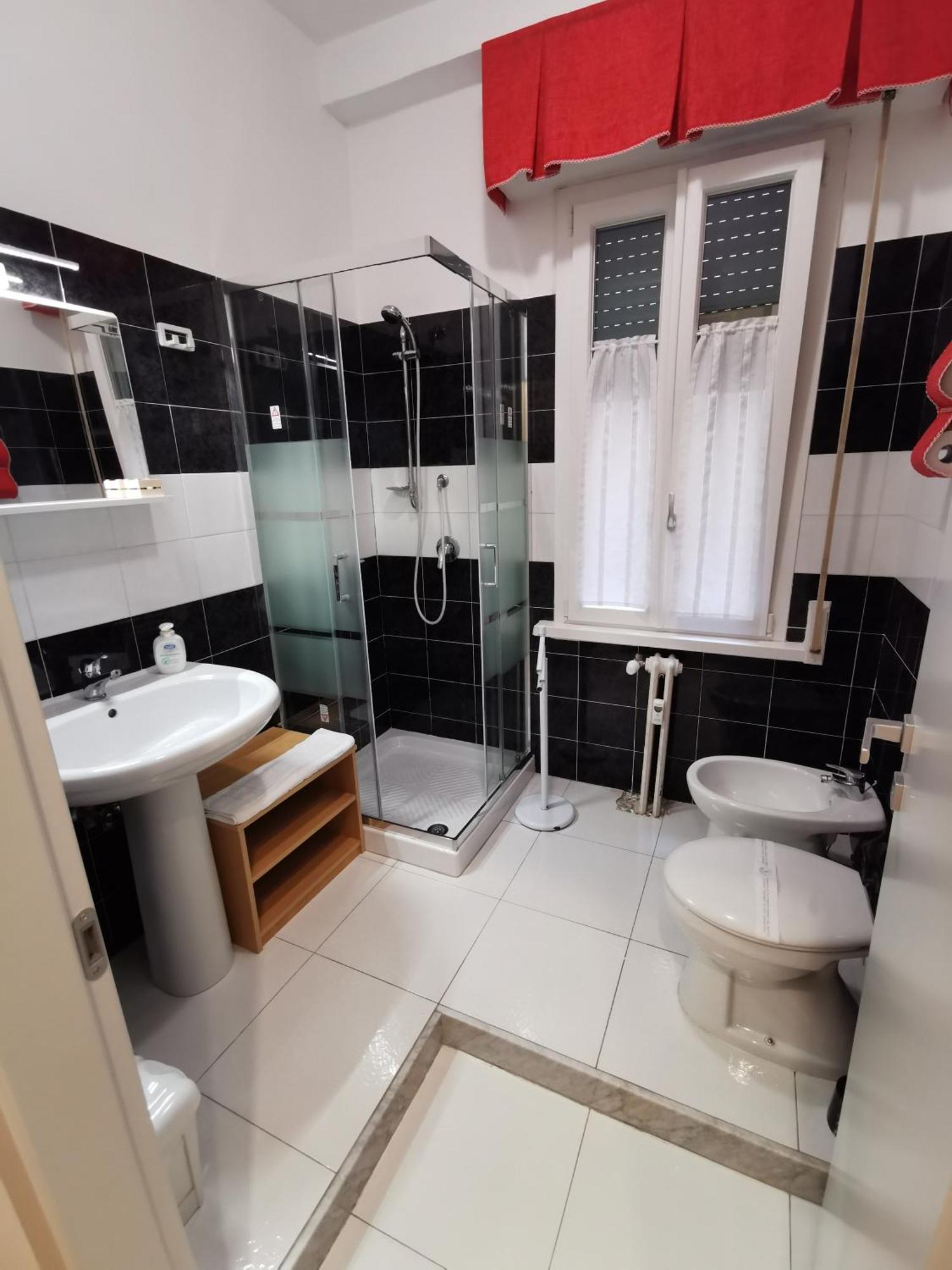 La Finestra Sul Mondo B&B Rome Bagian luar foto