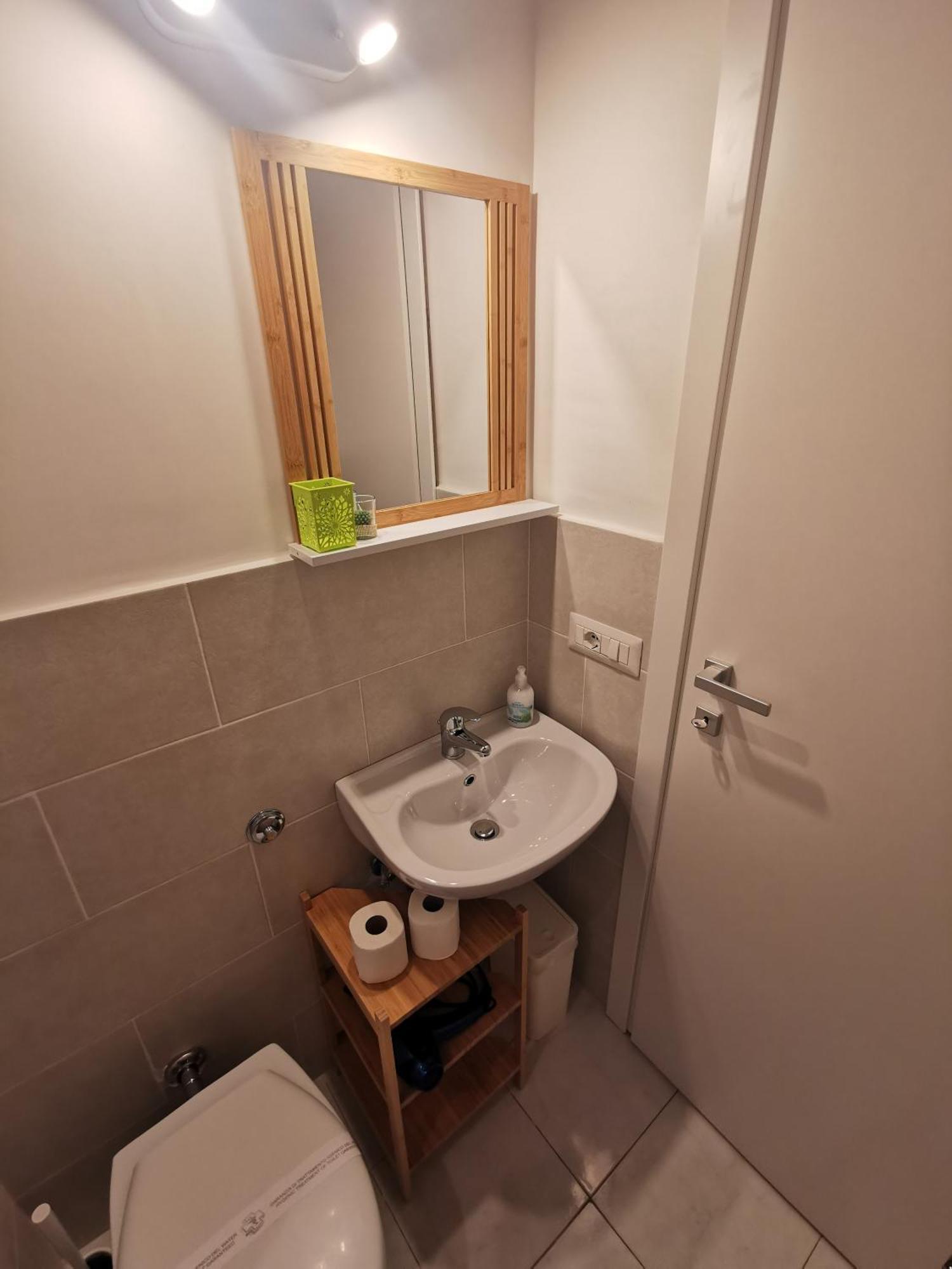 La Finestra Sul Mondo B&B Rome Bagian luar foto