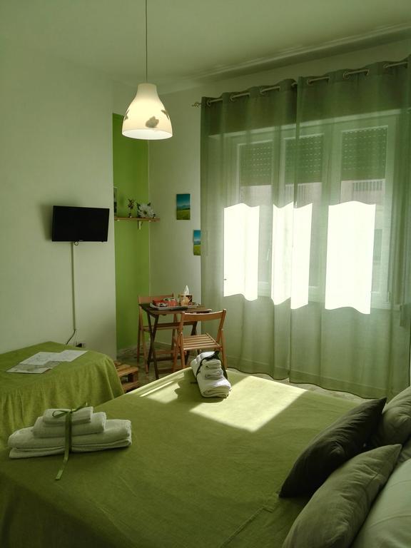 La Finestra Sul Mondo B&B Rome Bagian luar foto