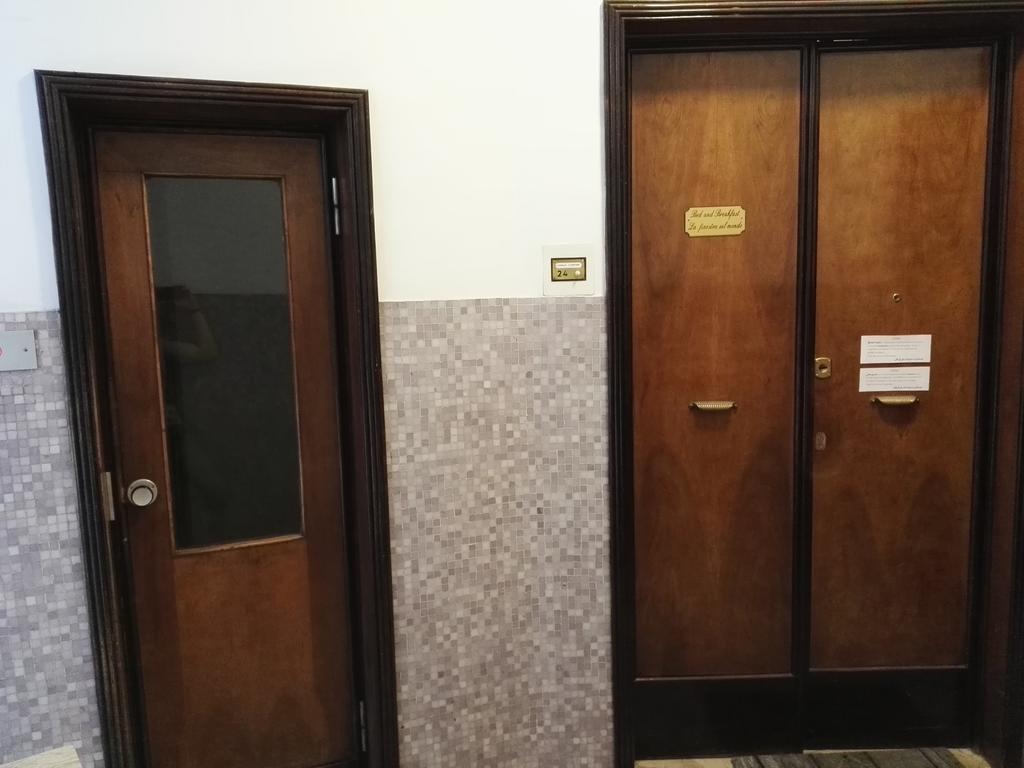 La Finestra Sul Mondo B&B Rome Bagian luar foto